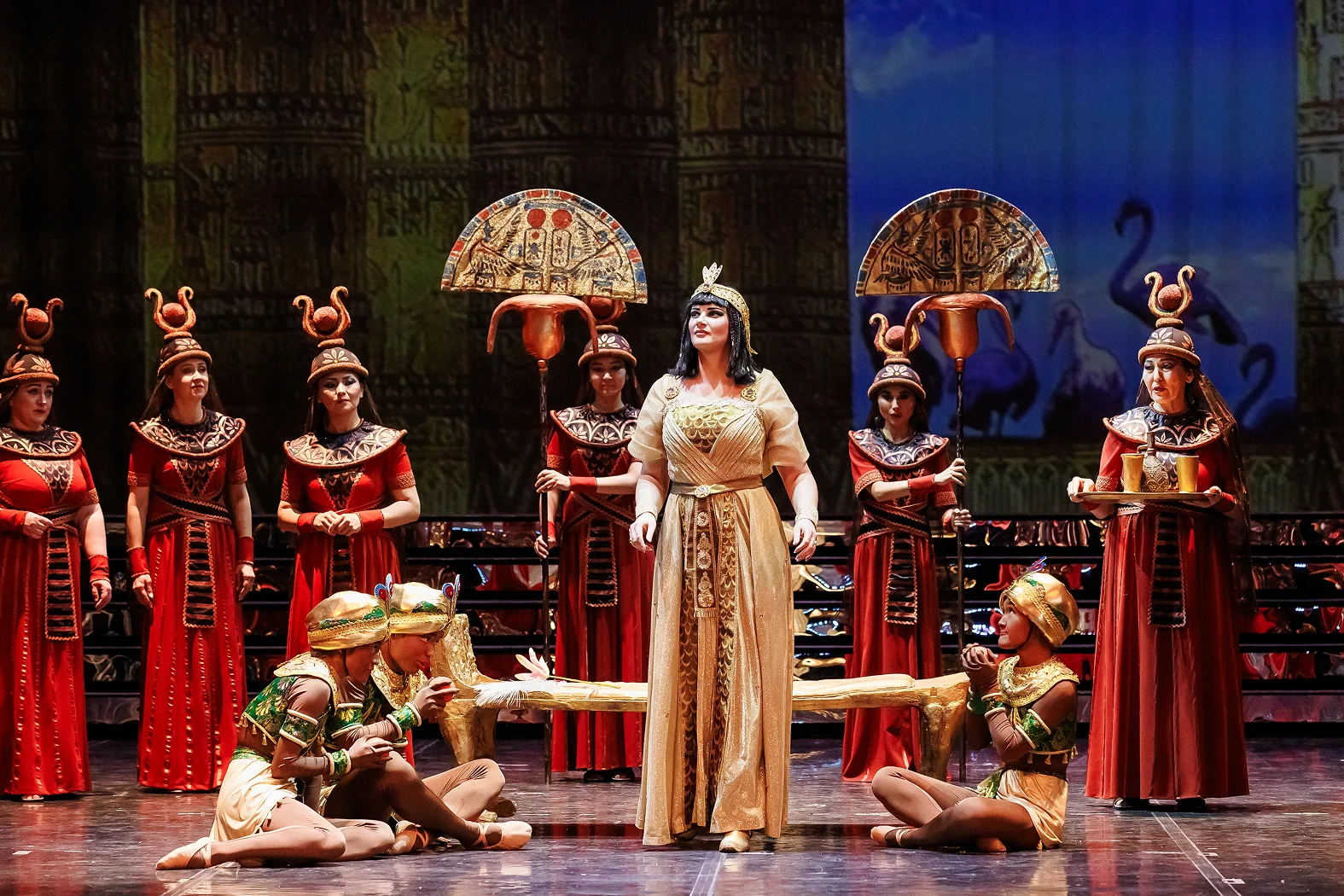 Аида - Казахский национальный театр оперы и балета имени Абая