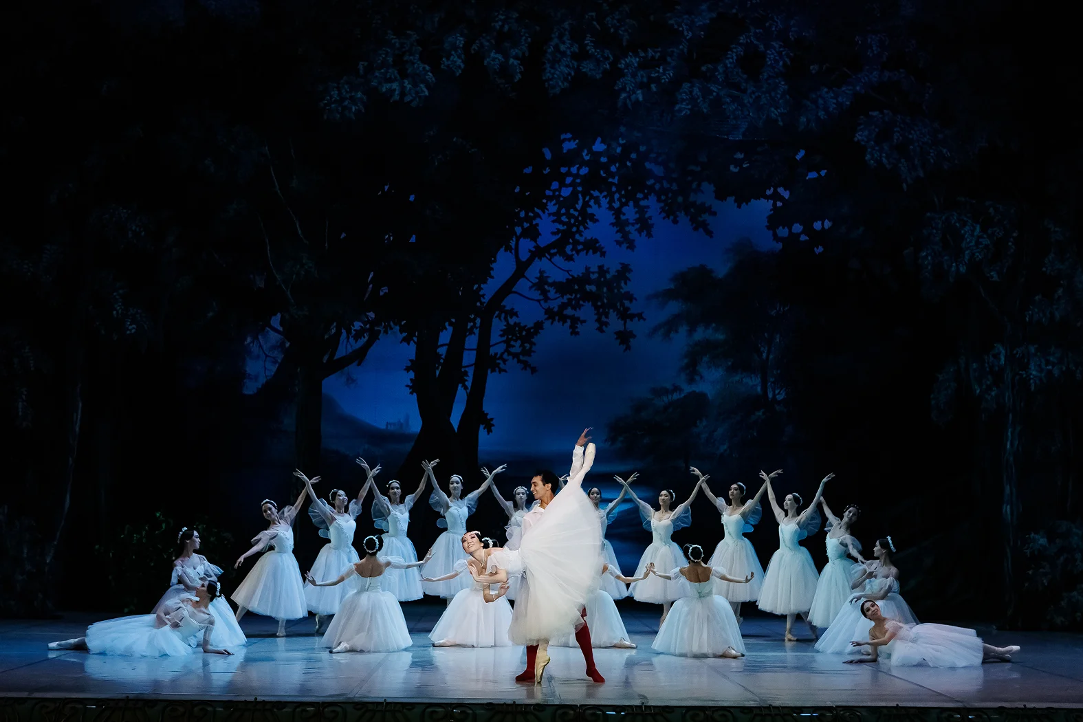 Сильфида - Казахский национальный театр оперы и балета имени Абая