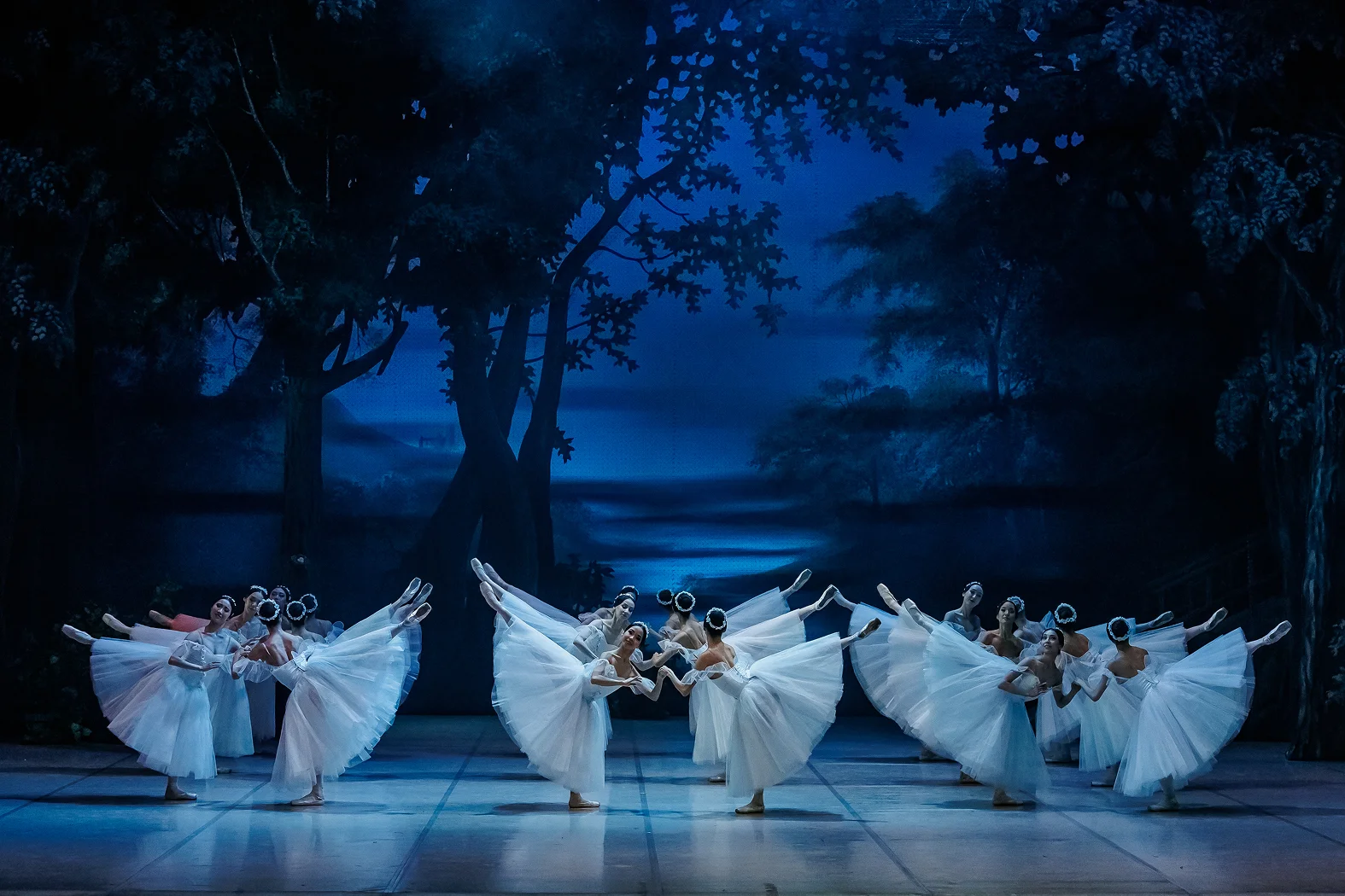 Сильфида - Казахский национальный театр оперы и балета имени Абая