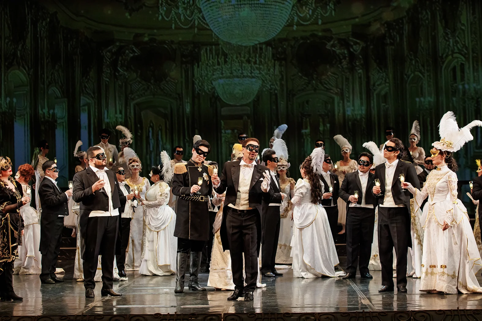 Летучая мышь - Казахский национальный театр оперы и балета имени Абая