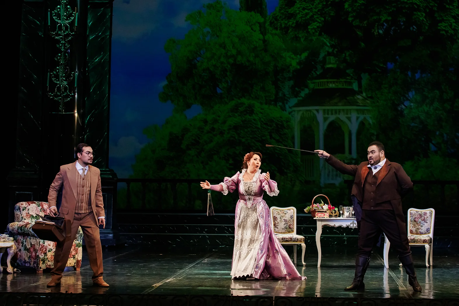 Летучая мышь - Казахский национальный театр оперы и балета имени Абая