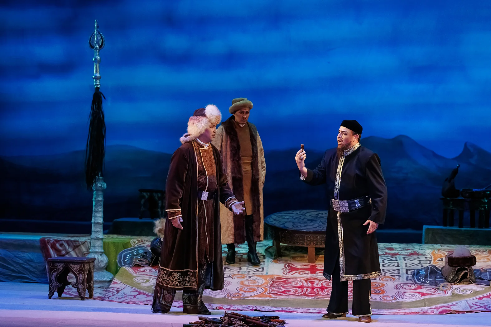 Абай - Абай атындағы Қазақ ұлттық опера және балет театры 