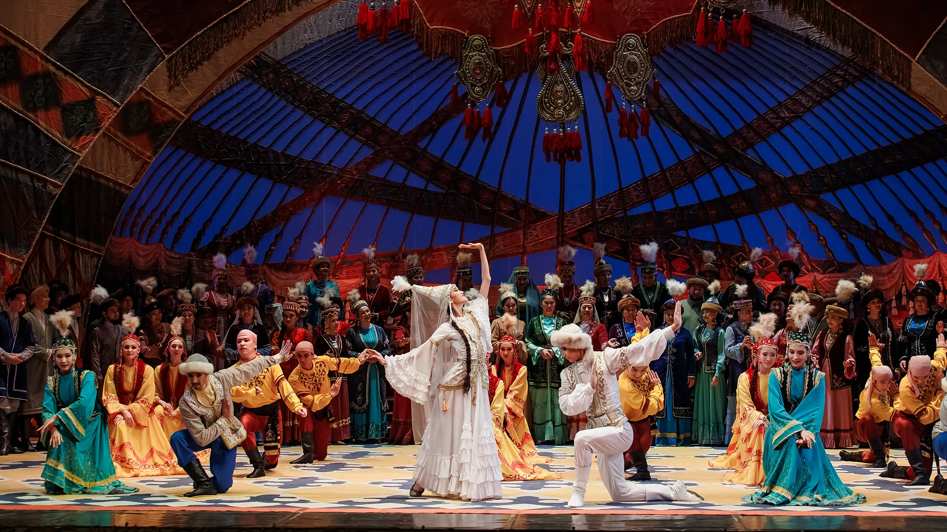 Абай - Абай атындағы Қазақ ұлттық опера және балет театры 