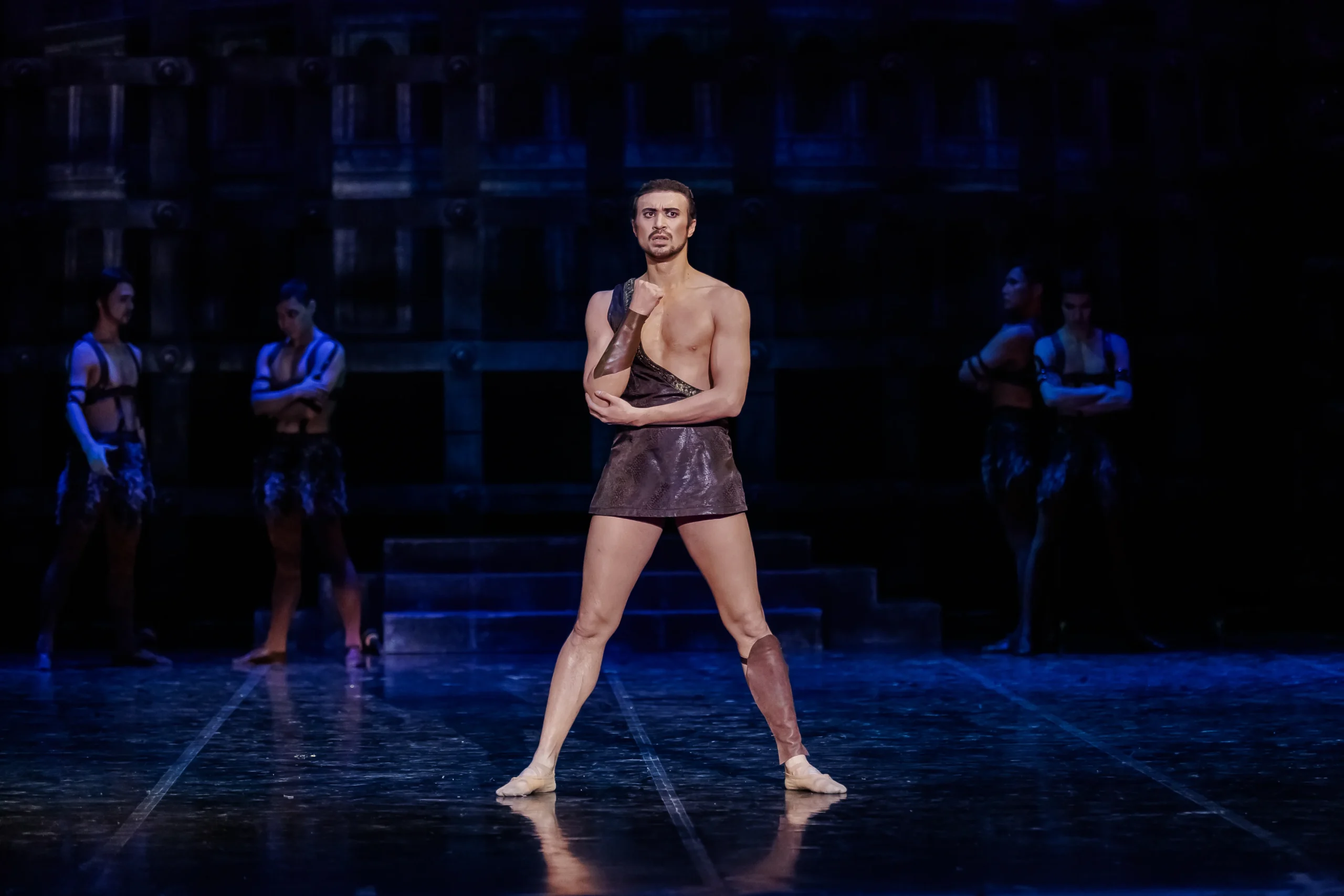 Спартак - Казахский национальный театр оперы и балета имени Абая