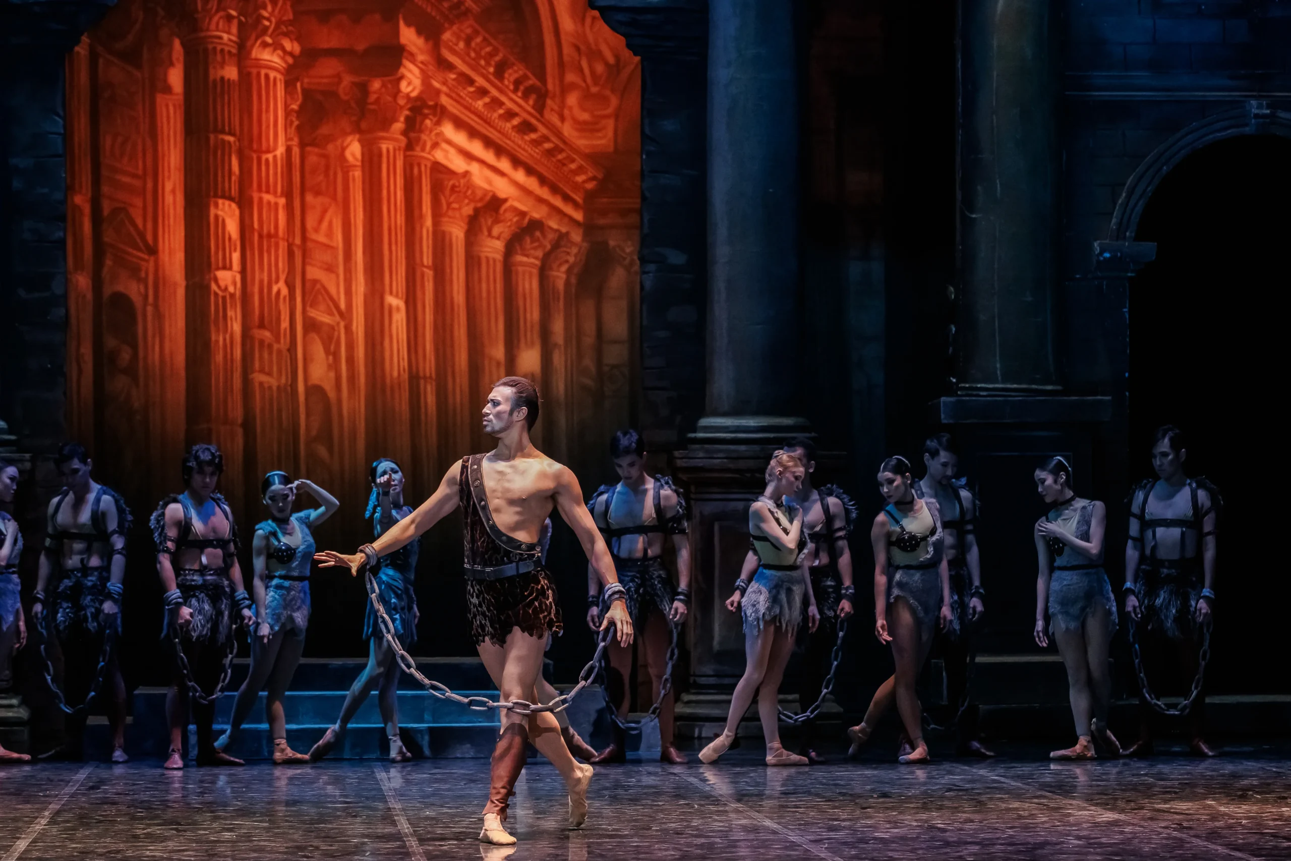 Спартак - Казахский национальный театр оперы и балета имени Абая