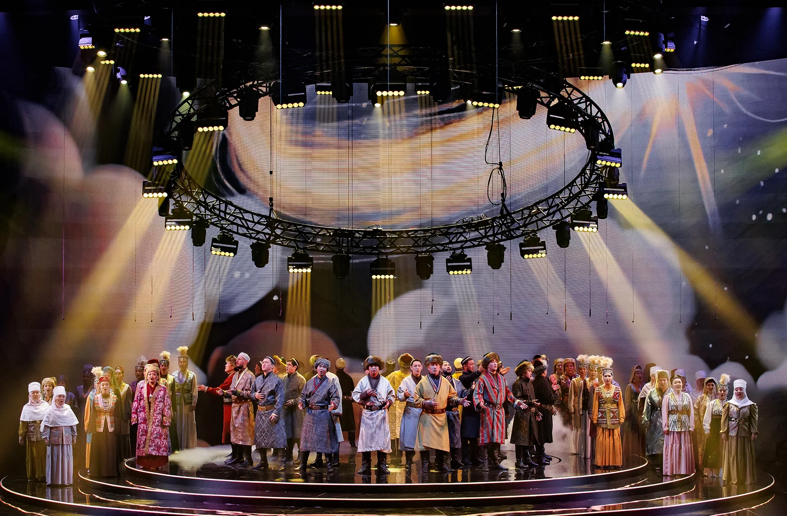 Япурай - Абай атындағы Қазақ ұлттық опера және балет театры 