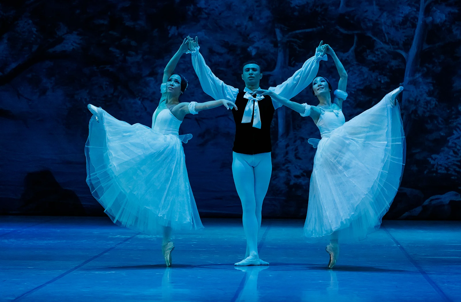 Шопениана, открывая Баха, Болеро - Казахский национальный театр оперы и балета имени Абая