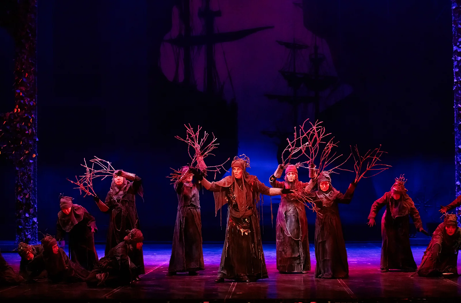 БАЛ - МАСКАРАД - Казахский национальный театр оперы и балета имени Абая