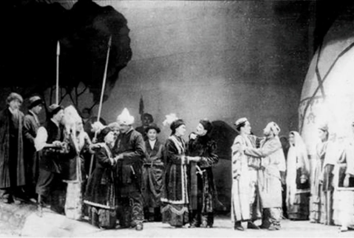 История театра