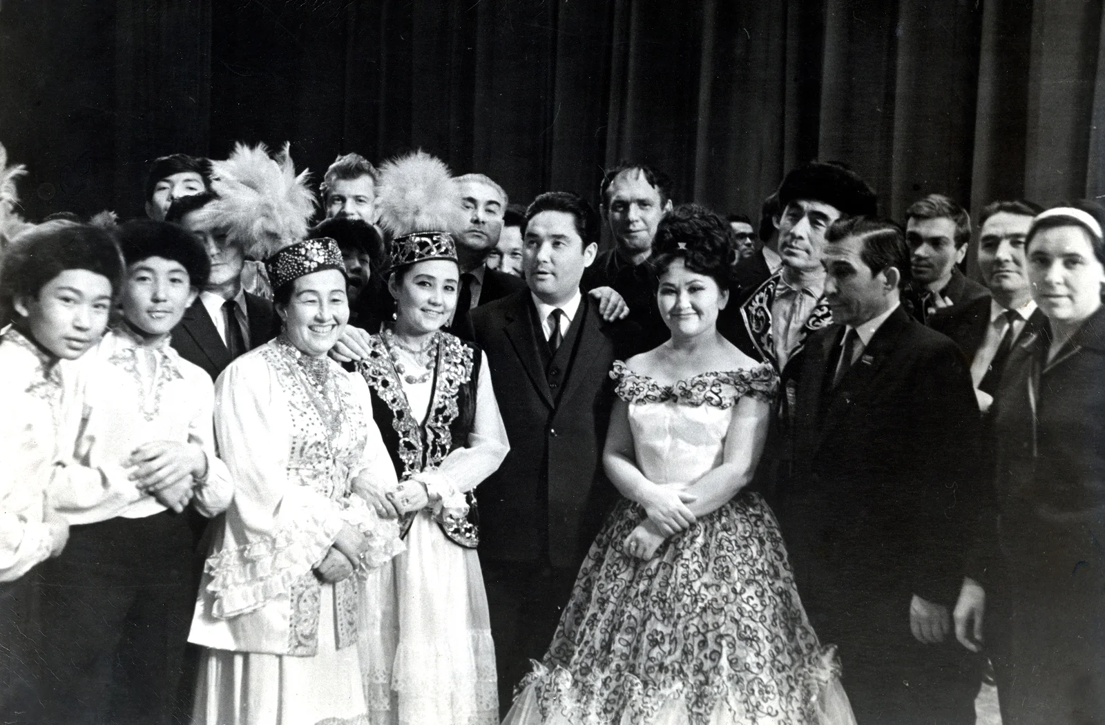 История театра