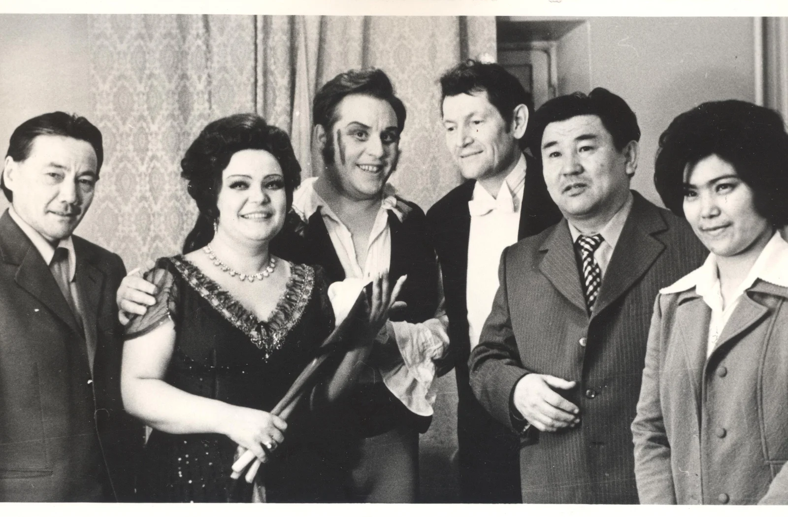 История театра