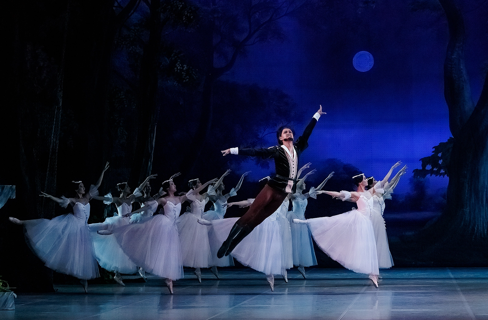 Жизель - Казахский национальный театр оперы и балета имени Абая